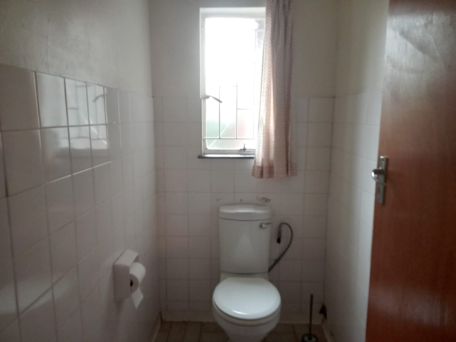 4 Bedroom Property for Sale in Selosesha Free State